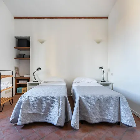 Porta Rossa Apartment Florence